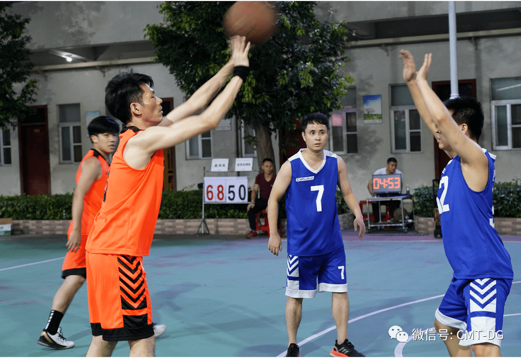 关于明星对决：张伟砍下30+，成为场上最大亮点！的信息