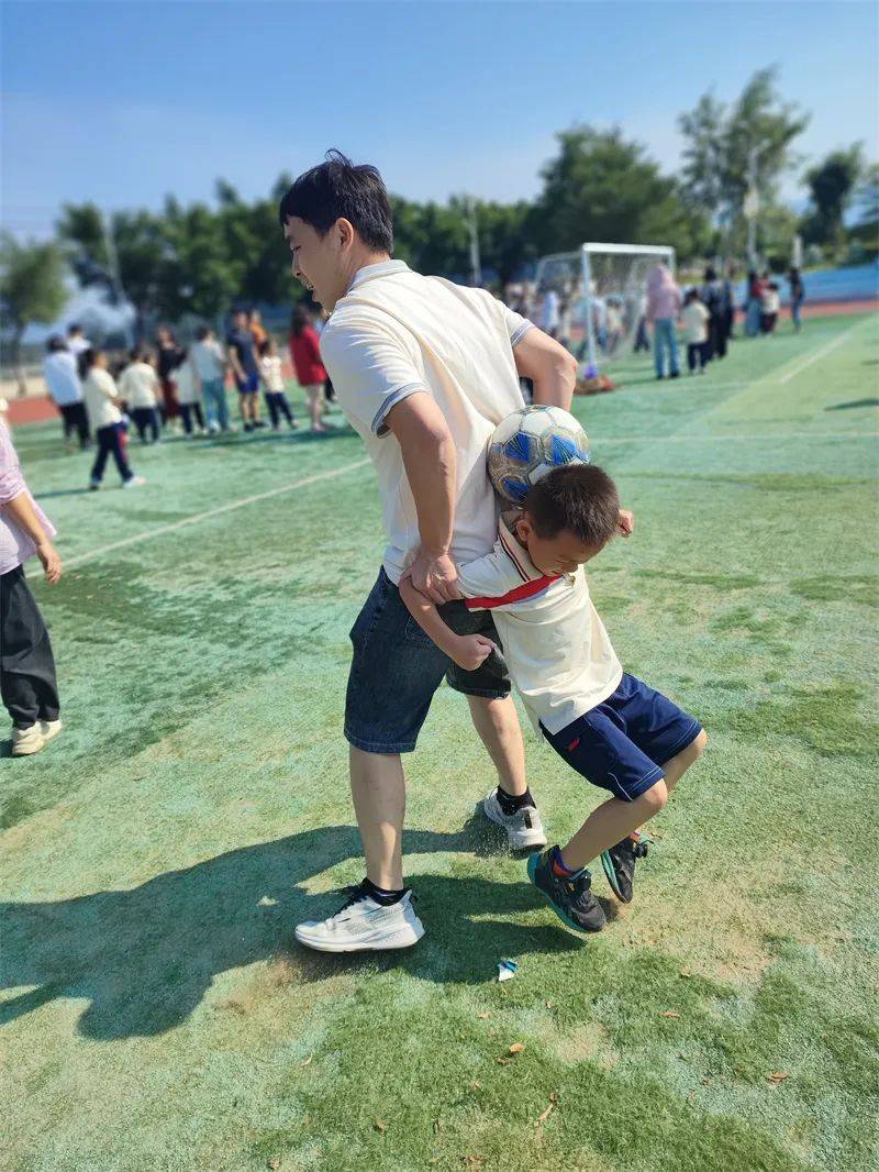 全国亲子趣味运动会，家庭合作共创佳绩的简单介绍