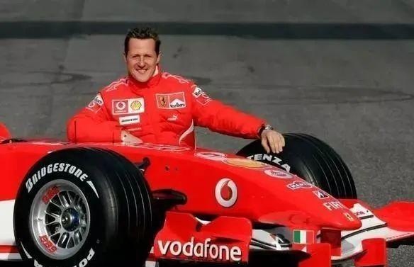 乐鱼体育app官方登录入口-关于赛车史上的革命性技术引入赛场的信息